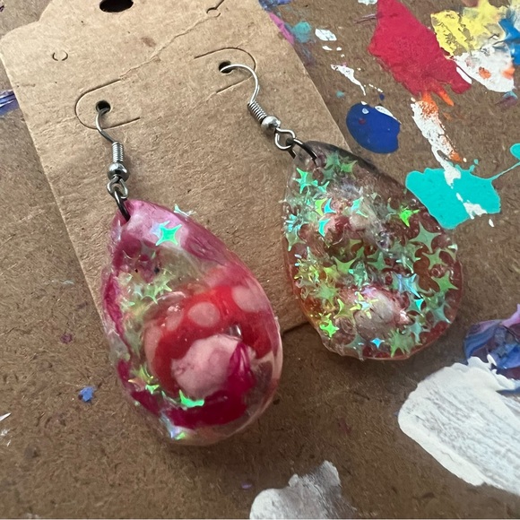 Red Mushroom Galaxy Earrings - Picture 5 of 9